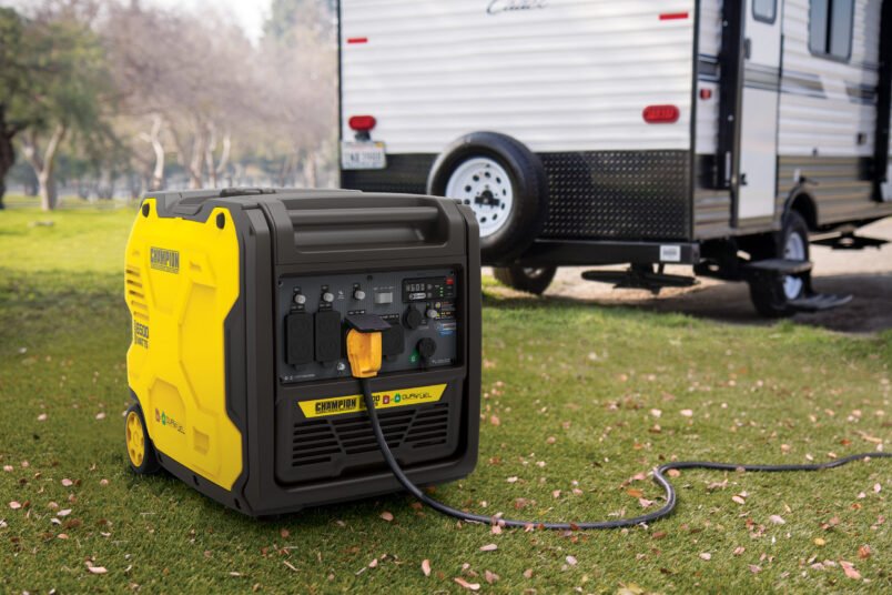 Champion Power Equipment 6500W Dual Fuel Port Inverter Generator 201532