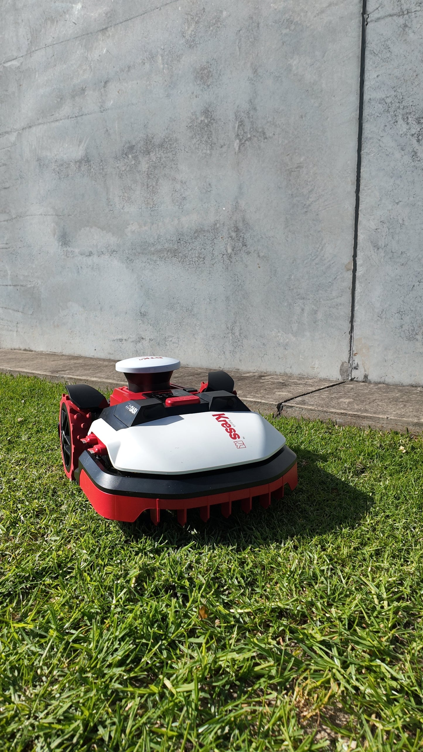Robotic Lawn Mower Kress KR174E, Satellite RTK Navigation, Up to 5000 m²