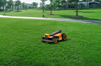 Segway Navimow Terranox 12,000m2 AWD - Pre order for August delivery